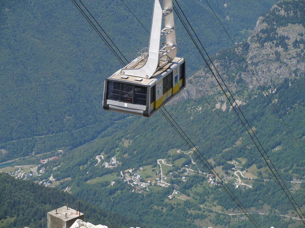 The Vaujany Mountain Lodge Екстериор снимка